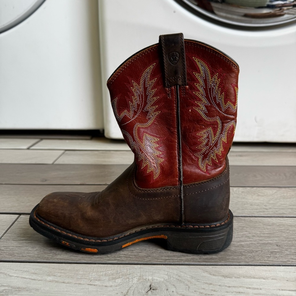 Ariat Kid’s WorkHog Wide Square Toe Boot | Size: 1 | Regular Condition 7/10 - Picture 4 of 12